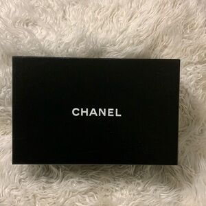 CHANEL shoe box